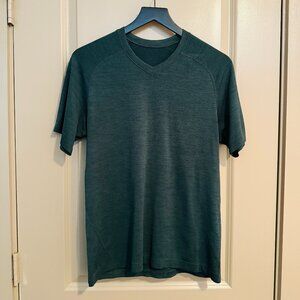 Lululemon Metal Vent Short Sleeve V-Neck Tee - Green - Small